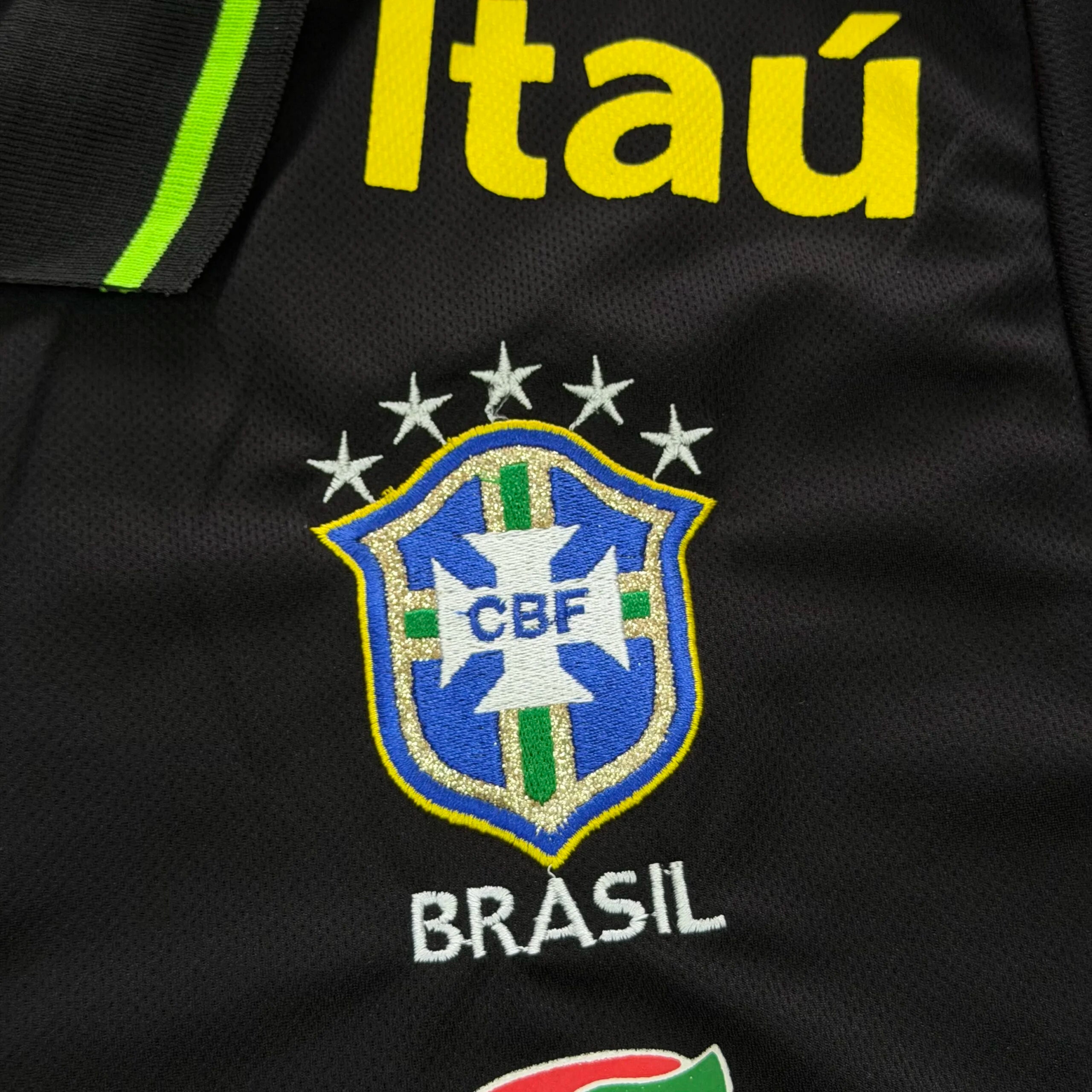 Camisa preta gola polo do Brasil 26/27